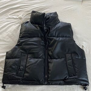 Women's Hollister Black Puffer Vest
